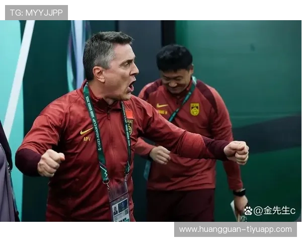 国足备战世界杯迎新挑战 主帅战术调整引关注